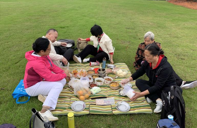 丰城花卉小镇特色?丰城花卉小镇特色美食!